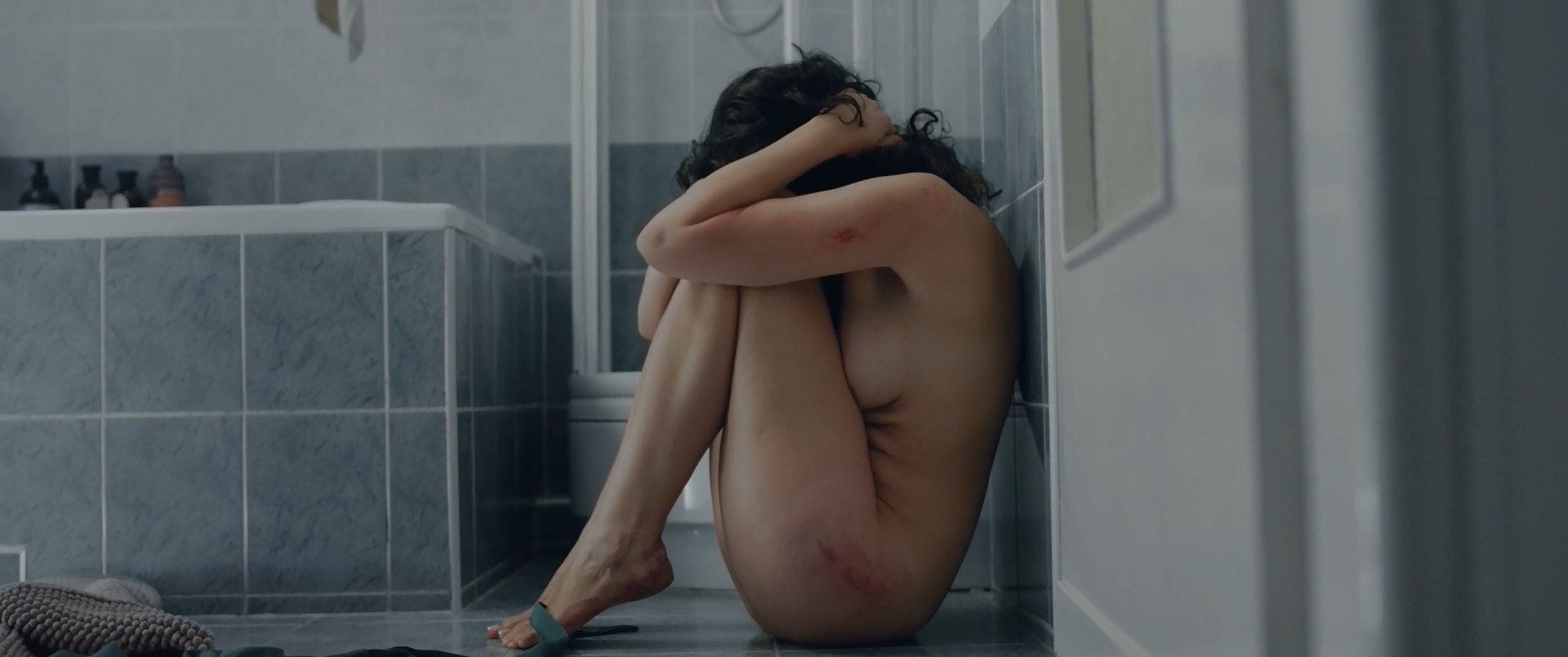 Maria Debska nude - Zabawa, zabawa (2018)