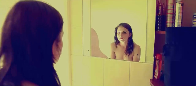 Diana Jachimowicz nude - Klatka 44 (2012)