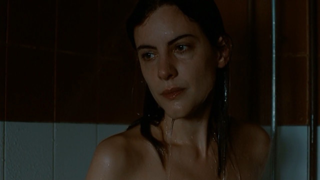 Malin Crepin nude - I skuggan av varmen (2009)