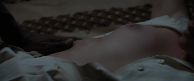 Kristen Stewart nude, Margaret Qualley sexy - Seberg (2019)