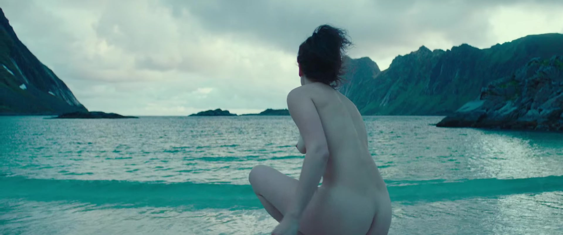 Nude Video Celebs Jenny Slate Nude The Sunlit Night