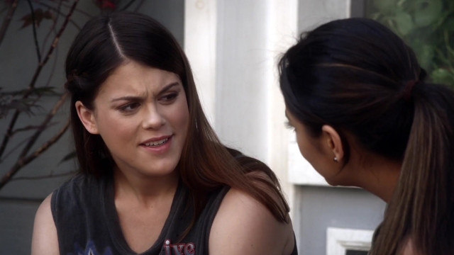 Shay Mitchell sexy, Lindsey Shaw sexy - Pretty Little Liars s03e10 (2015)