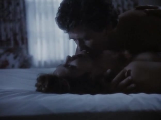 Lynda Carter sexy - Daddy  (1991)