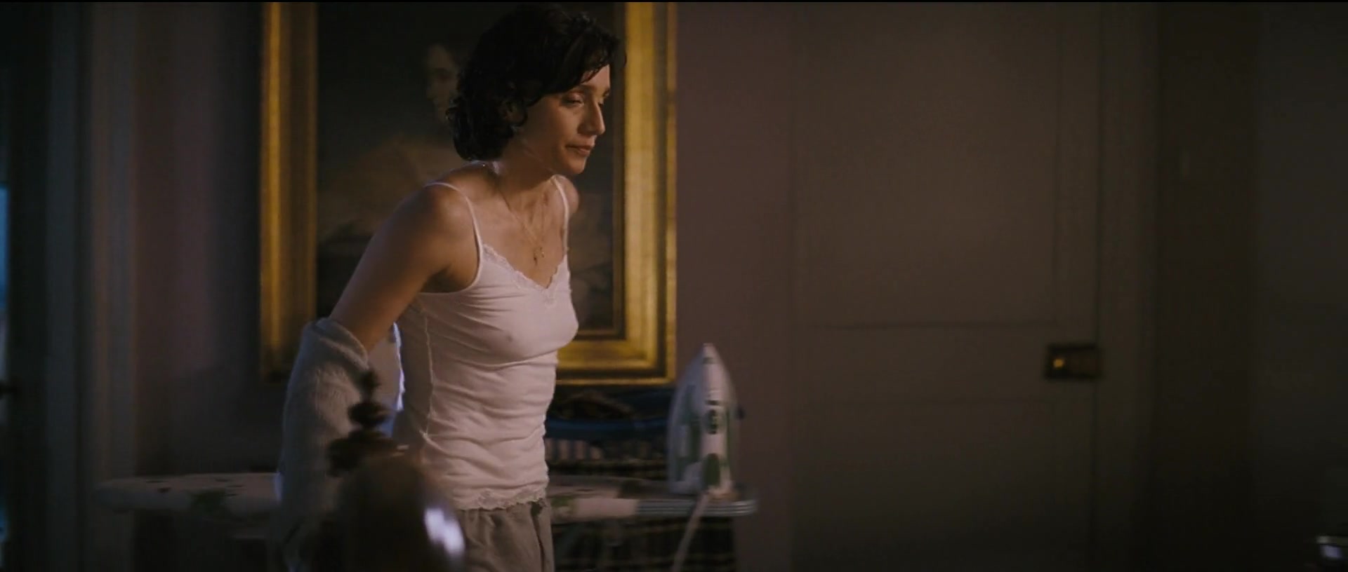 Kristin Scott Thomas sexy - Keeping Mum (2005)