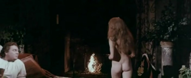Elizabeth Turner nude - Lucrezia Giovane (1974)