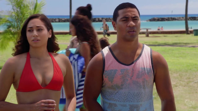 Meaghan Rath sexy - Hawaii Five 0 s10e01 (2019)