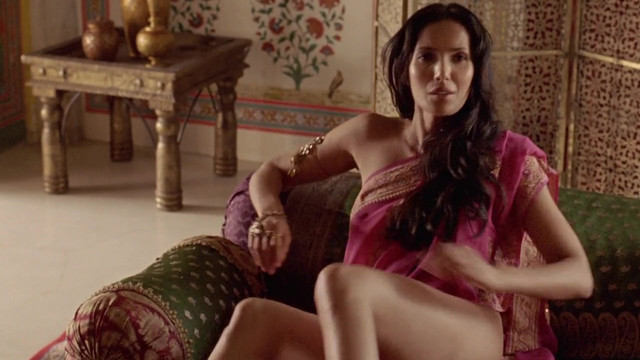 Padma Lakshmi sexy - Sharpes Challenge (2006)