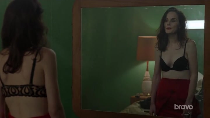 Michelle Dockery sexy - Good Behavior s02e07 (2017)