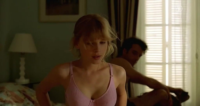 Clemence Poesy nude - Olgas Sommer (2002)
