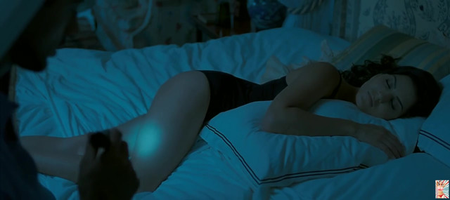 Sunny Leone sexy - Jism 2 (2012)