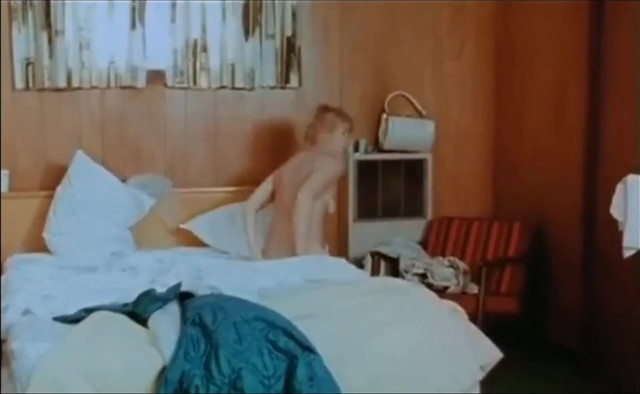 Barbara Loden nude - Wanda (1971)