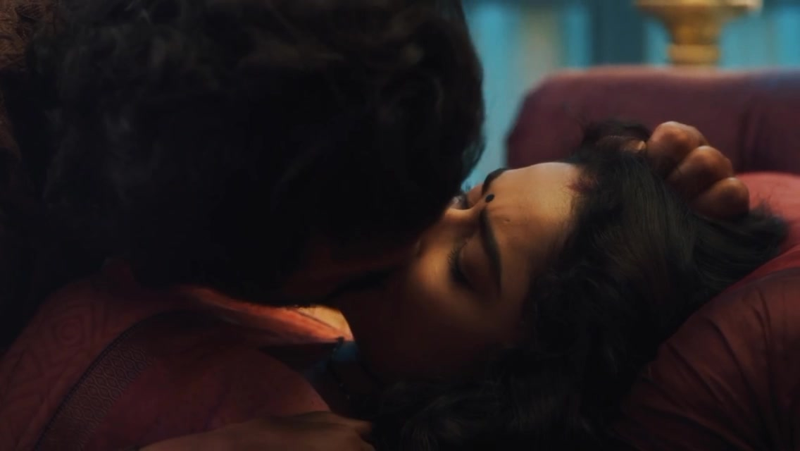 Nude video celebs Â» Tridha Choudhury sexy - Aashram s01e09 (2020)