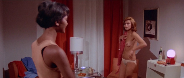 Mirta Miller nude, Ines Pellegrini nude, Martine Brochard nude - Eyeball (1975)