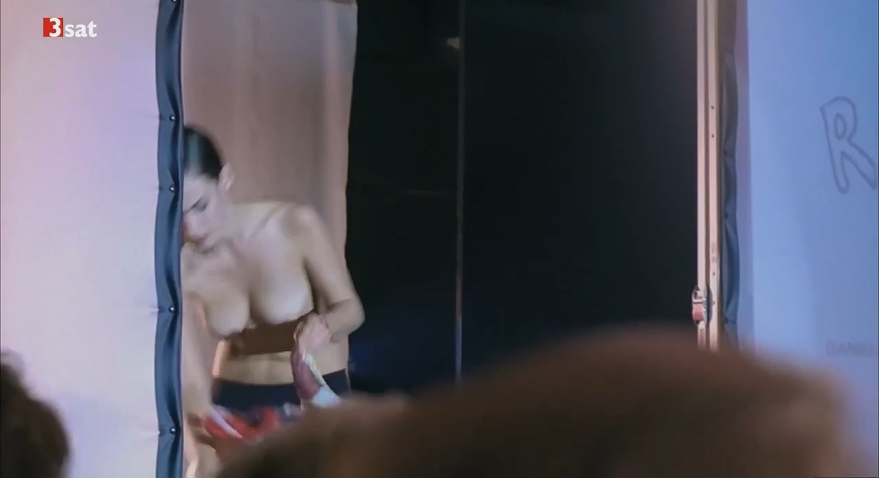 Nude Video Celebs Julie Fournier Nude Zoe Mikuleczky Nude Snow