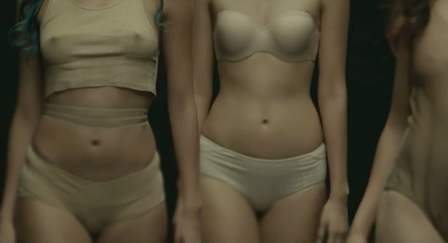 Cecilia Ponce nude, Aislinn Derbez sexy, Ana de la Reguera sexy - Macho (2016)