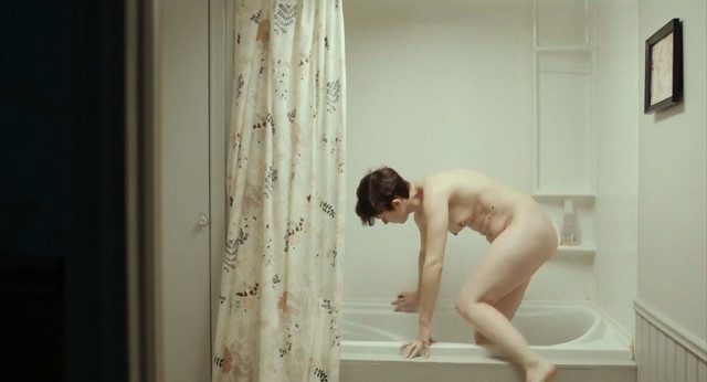 Karine Vincent nude, Soraida Caron sexy - Les Amazones (2016)