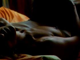 Delphine Chaneac nude, Christine Boisson nude – In extremis (2000)