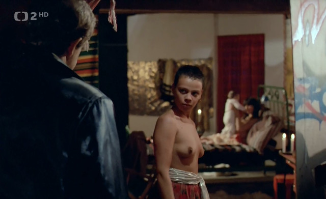 Laetitia Gabrielli nude, Carlos Sotto Mayor sexy - Le Marginal (1983)