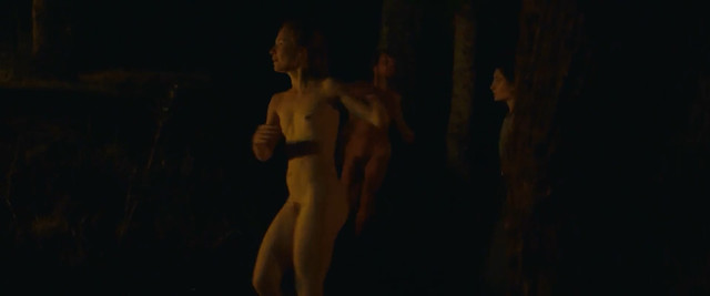 Lola Klamroth nude, Marianna Fontana nude, Jenna Thiam nude - Capri-Revolution (2018)