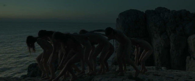 Lola Klamroth nude, Marianna Fontana nude, Jenna Thiam nude - Capri-Revolution (2018)