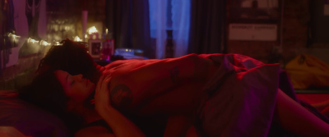 Gina Rodriguez sexy, Brittany Snow sexy, DeWanda Wise sexy - Someone Great (2019)