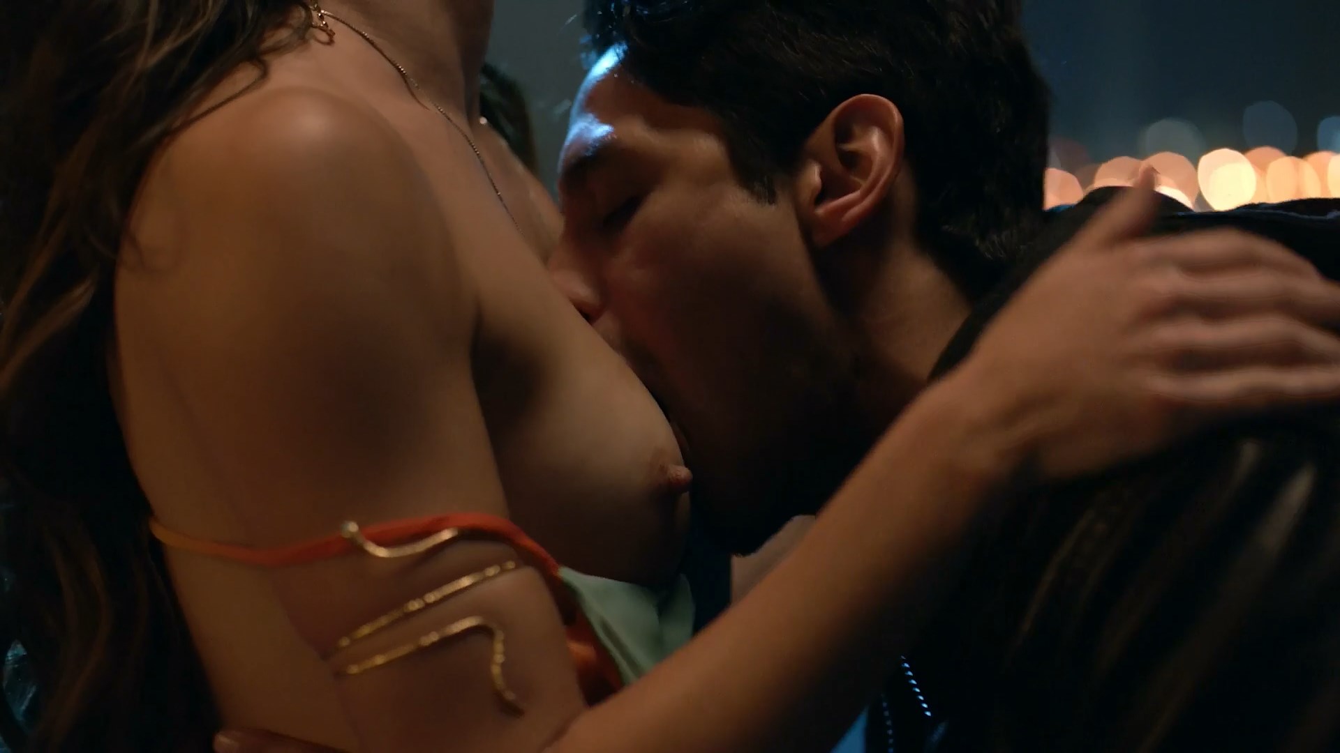 Vida season 2 sex scene