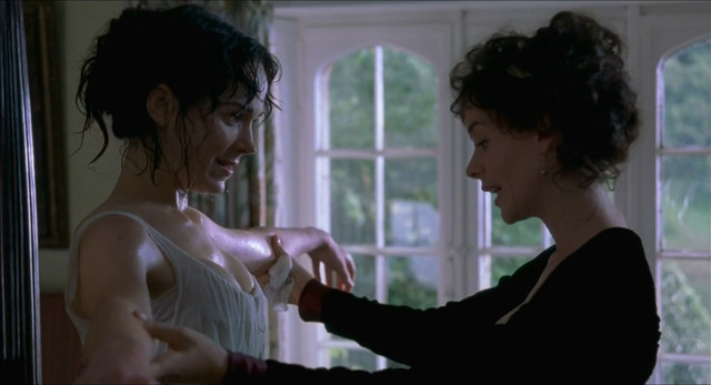 Victoria Hamilton nude, Frances O'Connor sexy - Mansfield Park (1999)