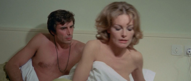 Anita Strindberg nude, Janine Reynaud sexy - La coda dello scorpione (1971)