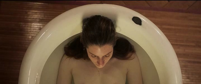 Neta Riskin sexy, Golshifteh Farahani sexy - Shelter (2017)