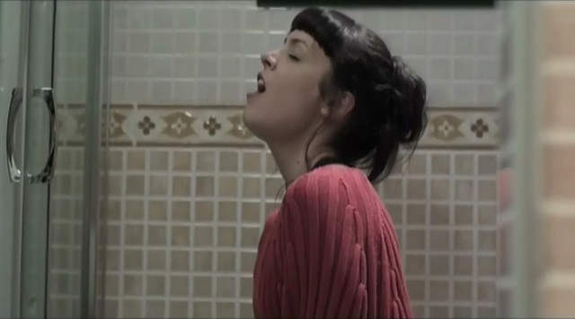 Maggie Civantos sexy, Laura Artolachipi nude - Placer (2009)