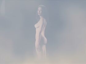 Alice de Lencquesaing nude - Humaine (2016)
