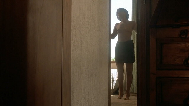 Anais de Melo nude - The Evil That Men Do (1984)