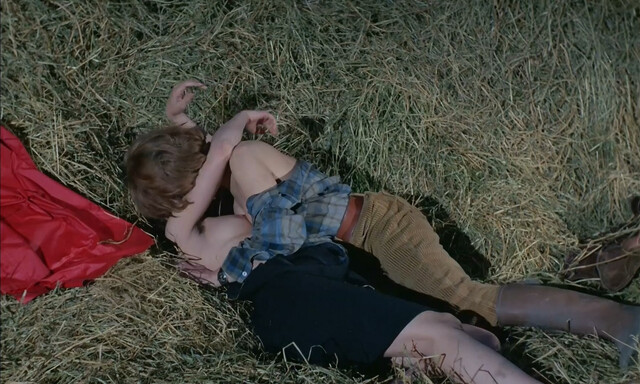 Bernadette Lafont nude - A Very Curious Girl (La Fiancee du pirate) (1969)