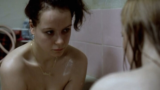 Samantha Morton nude, Kathleen McDermott nude - Morvern Callar (2002)
