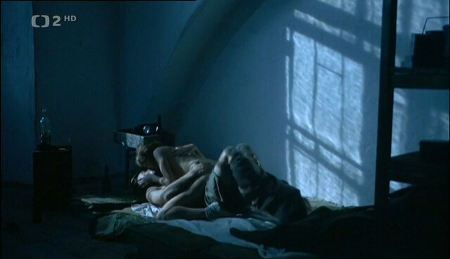 Tatiana Pauhofova nude - Kousek nebe (2005)