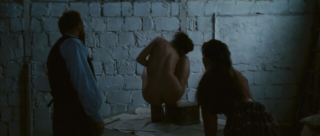 Ariane Kah nude, Hester Wilcox nude, Isabelle Adjani sexy - Camille Claudel (1988)