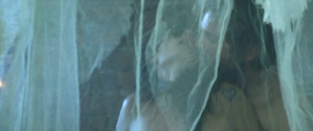 Joana Gatis nude, Thaissa Cavalcanti nude - Soledad (2015)