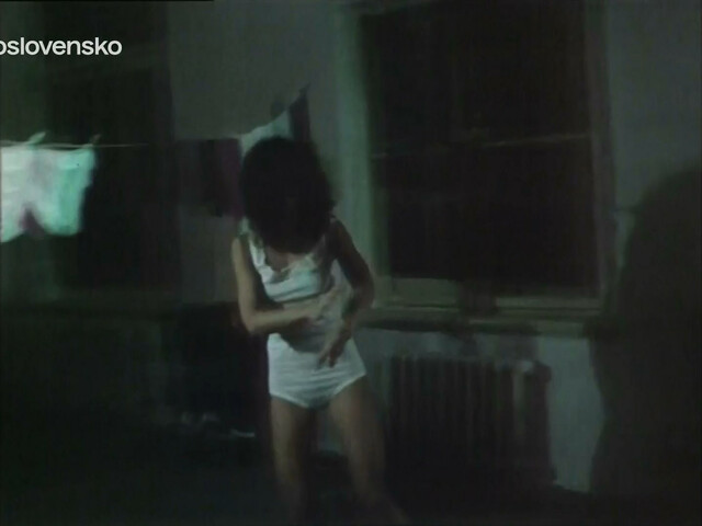 Zora Kerova (Zora Ulla Kesslerova) nude - Krehke vztahy (1979)