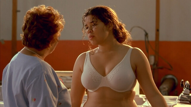 America Ferrera sexy - Real Women Have Curves (2002)