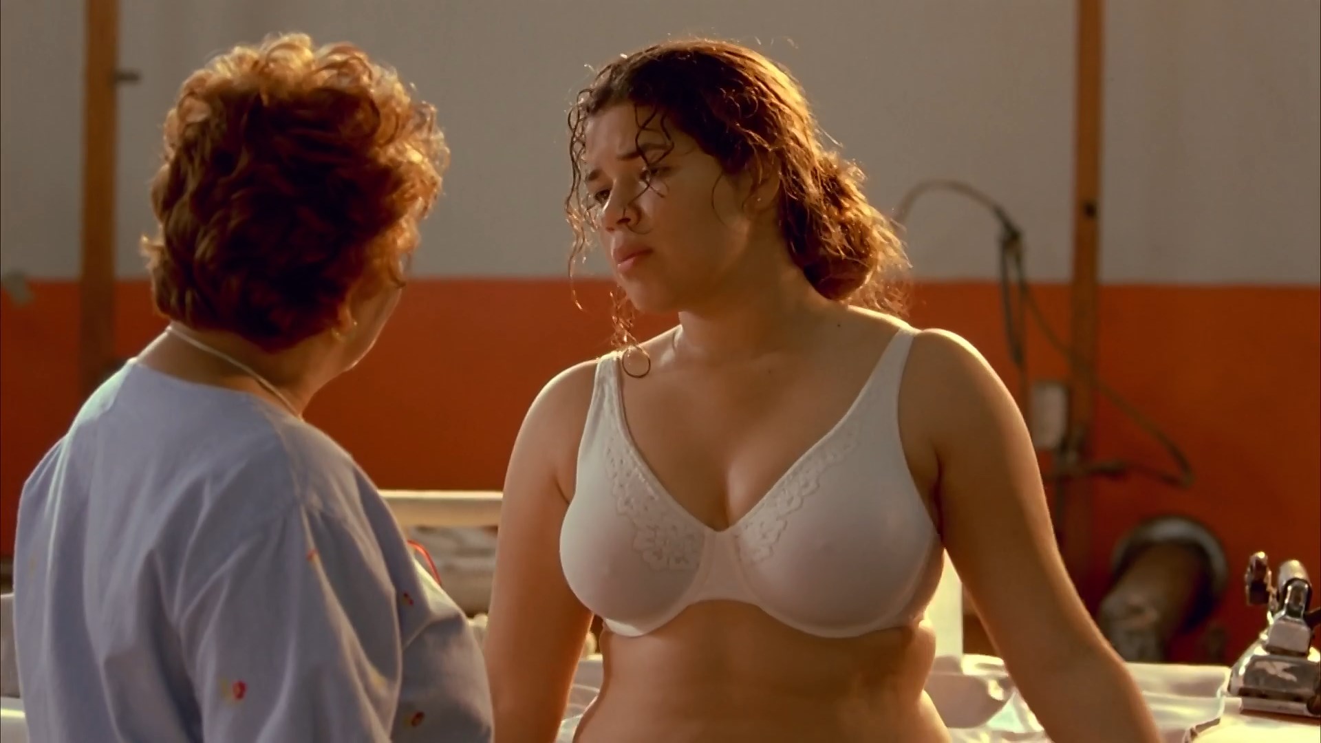America Ferrera sexy - Real Women Have Curves (2002)