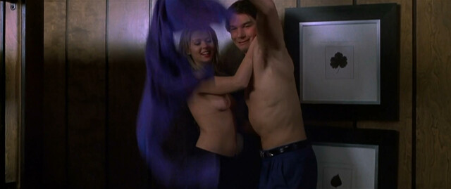 Tara Reid nude, Emily Procter nude - Body Shots (1999)