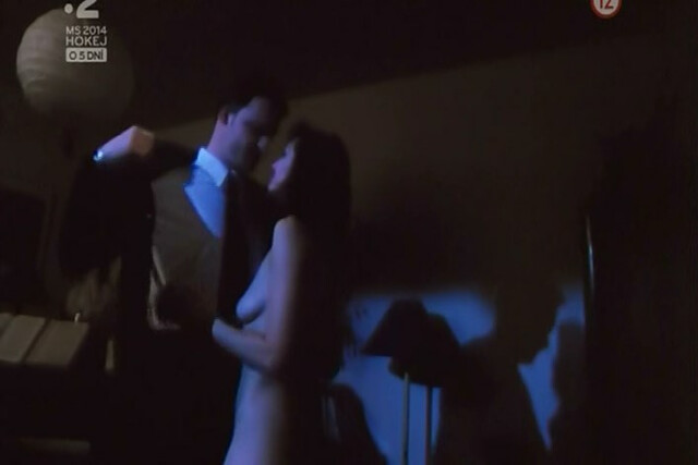 Sona Norisova nude - Ticho po burke (2000)