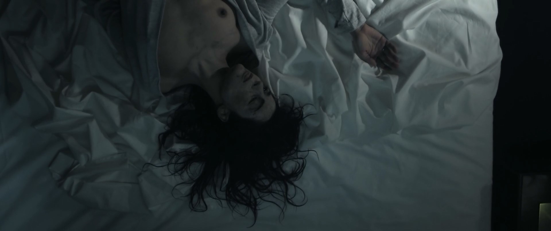 Beatriz Nieto nude - The devil on your back (2015) .