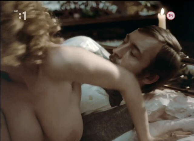 Bara Stepanova nude - Tisicrocna vcela (1983)