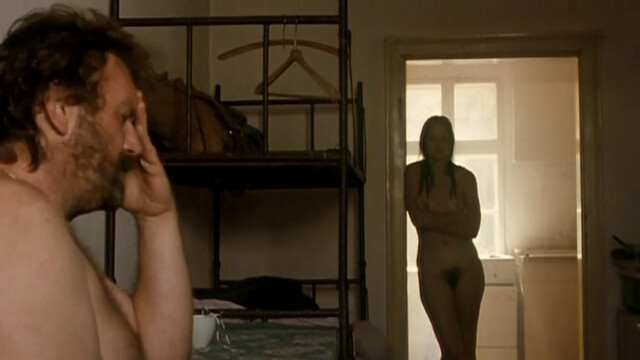 Ester Hocke nude, Petra Polakova nude - Lesni chodci (2003)