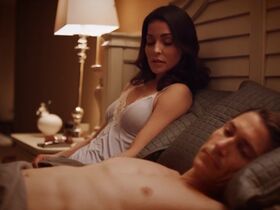 Emmanuelle Vaugier sexy - Stranger In The House (2016)