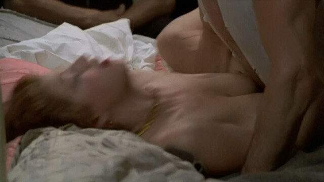 Amber Smith nude - The Funeral (1996)