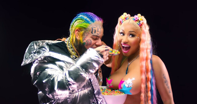 Nicki Minaj sexy - Trollz (2020)