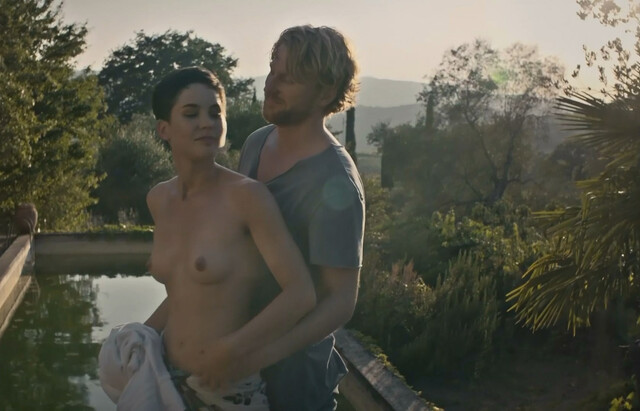 Katia Fellin nude - The Man with the Camera (2020)