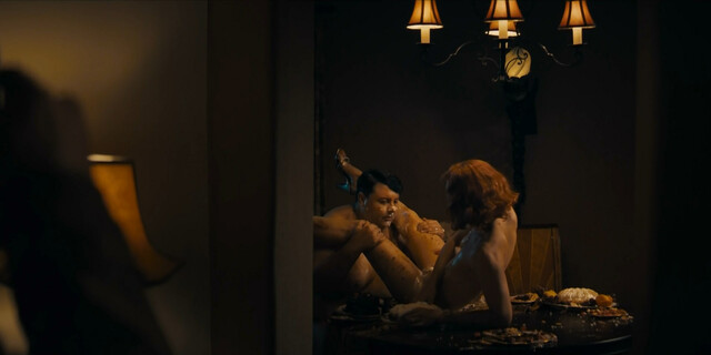 Veronica Falcon nude, Madeline Zima nude - Perry Mason s01e01 (2020)